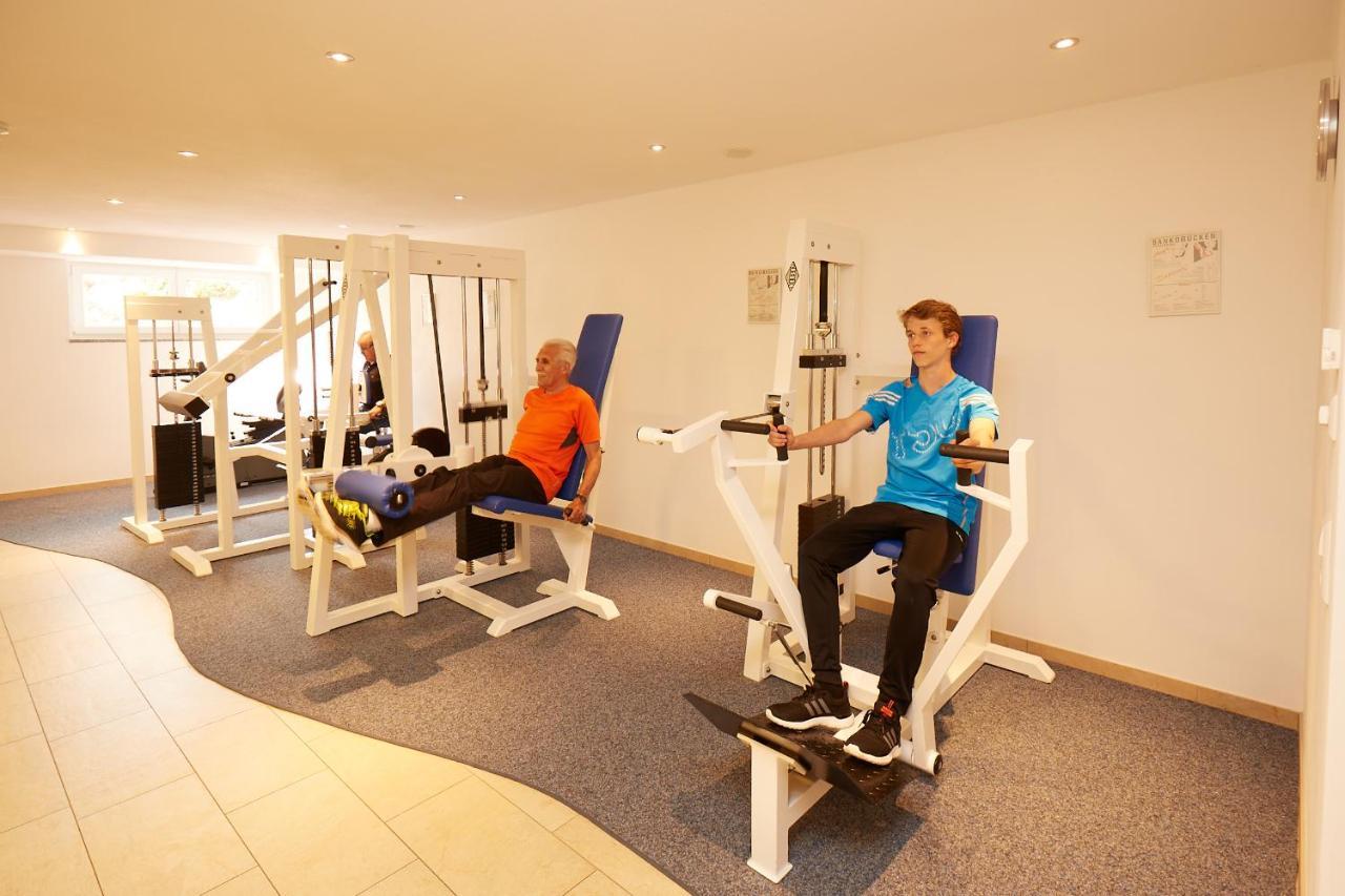 Wander- & Wellnesshotel Naegele Гехеншванд Екстер'єр фото